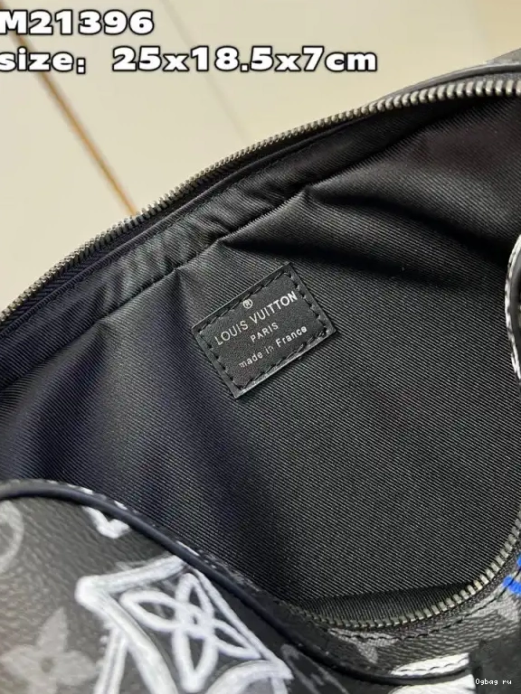 VUITTON TRIO MESSENGER LOUIS 0626